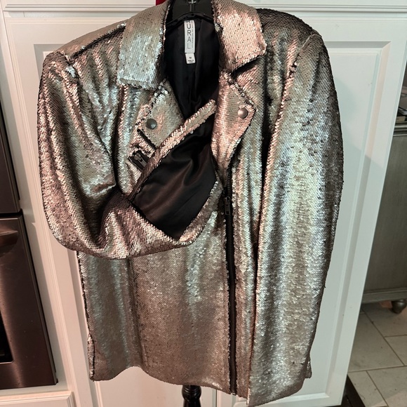 Mural Pewter Blazer with Metallic Finish - Picture 2 of 7